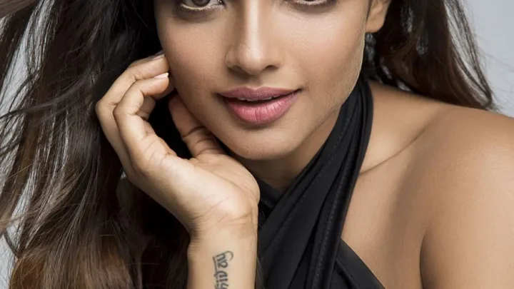 Ashna Zaveri Biography: Height, Age, Net Worth, Parents, Movies, Wiki, Spouse, Instagram