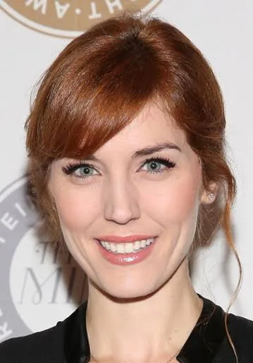 Mara Davi - Biography