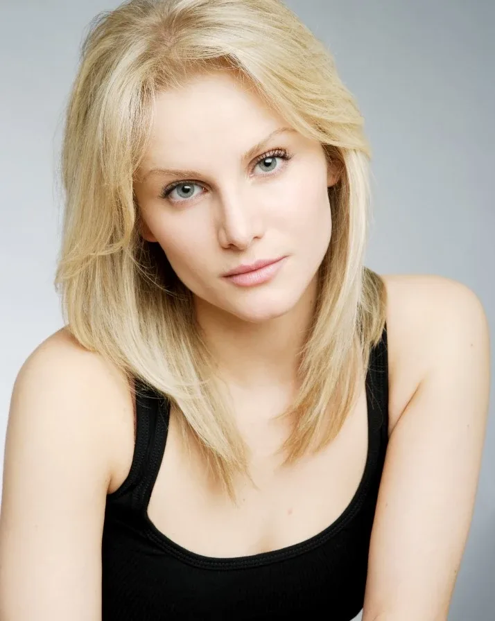 Larisa Polonsky - Biography