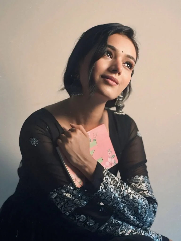 Neha Solanki - Biography