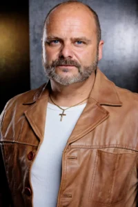 Michael Klesic - Biography