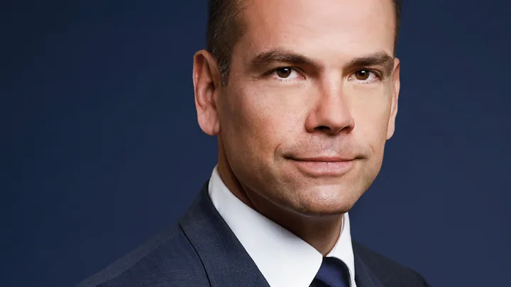 Lachlan Murdoch Biography: Wife, Kids, Age, Parents, Net Worth, Height, Siblings, Career