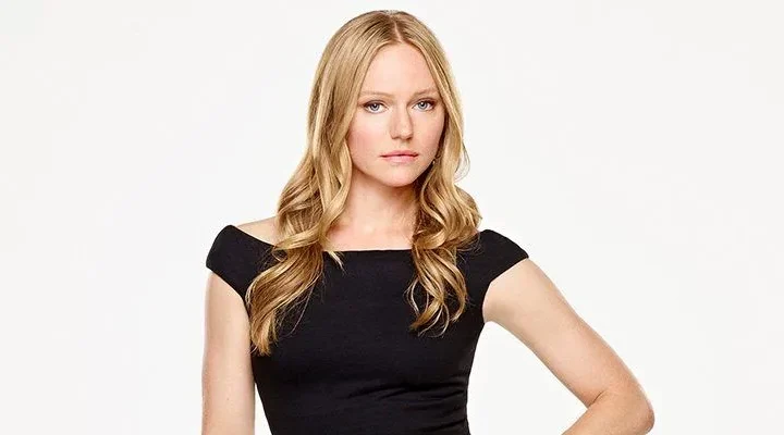 Marci Miller Biography: Husband, Age, Kids, Net Worth, Parents, Height, Movies & TV Shows