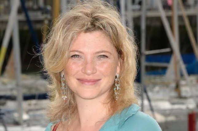 Cécile Bois Biography: Husband, Age, Kids, Siblings, Height, Net Worth, Movies & TV Shows, Instagram, Nationality