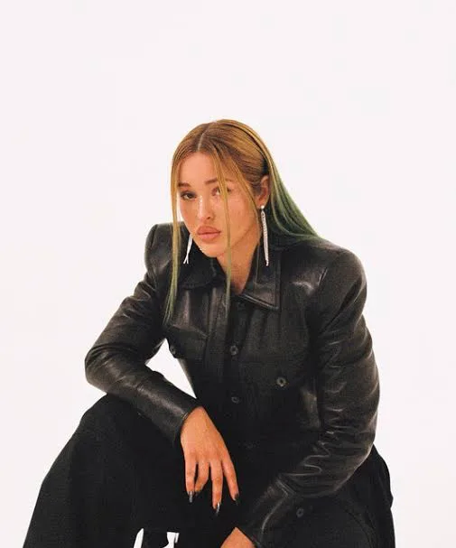 Elley Duhé - Biography