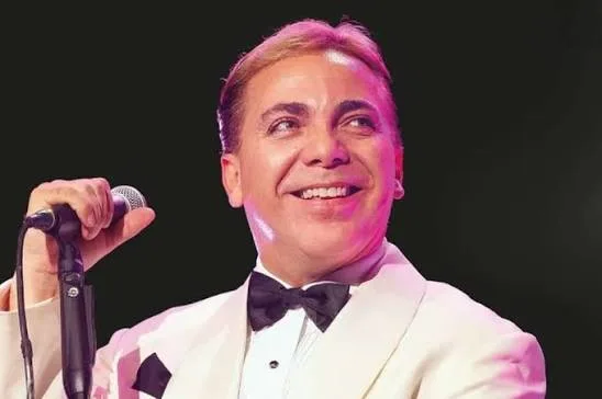 Cristian Castro Biography: Wife, Net Worth, Parents, Age, Children, Height, Songs, Instagram