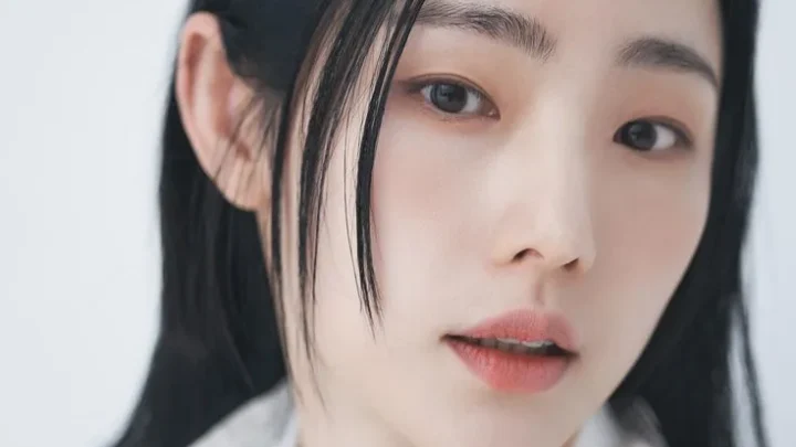 Park Ah-in Biography: Age, Height, Net Worth, Parents, Kids, Movies & TV Shows, Husband