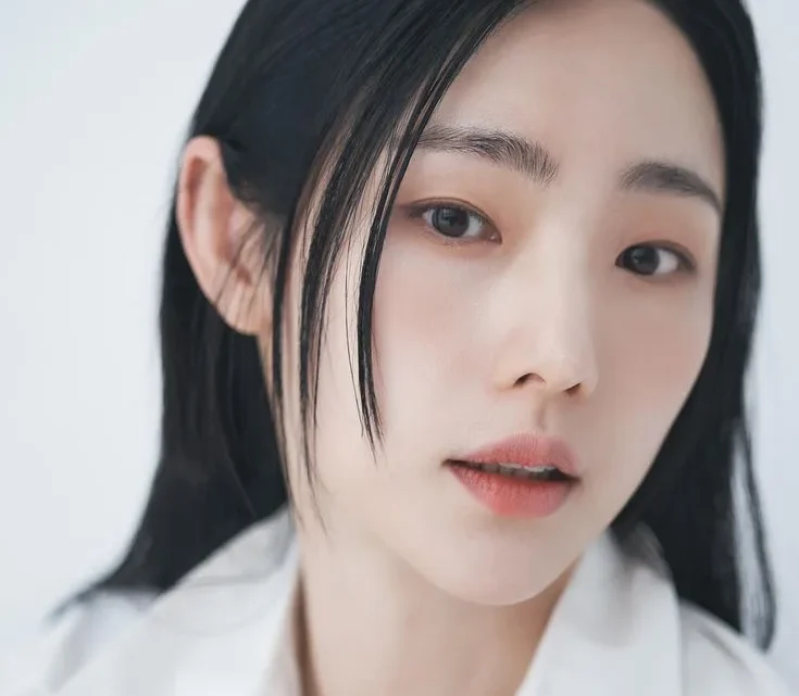 Park Ah-in Biography: Age, Height, Net Worth, Parents, Kids, Movies & TV Shows, Husband