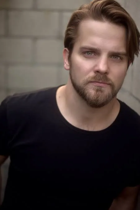 Thomas Justin Linnard - Biography