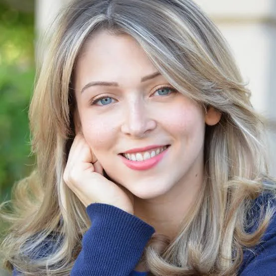 Ashley Peldon Biography: Movies & TV Shows, Net Worth, Husband, Age, Kids, Height, Parents, Siblings, Awards