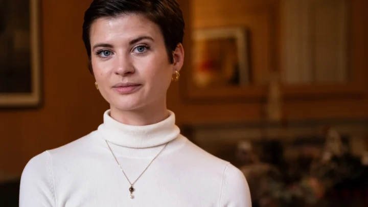 Hanna Ardéhn Biography: Age, Net Worth, Parents, Height, Movies & TV Shows, Career, Awards, Husband