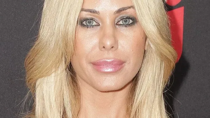 Shauna Sand Biography: Husband, Age, Kids, Height, Net Worth, Parents, Movies & TV Shows, Ex-Husbands