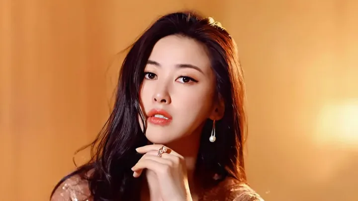 Zhu Zhu Biography: Husband, Age, Height, Net Worth, Instagram, Parents, Movies, TV Shows, Awards
