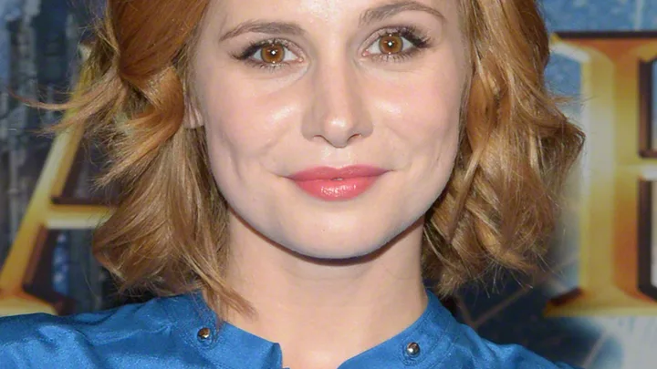 Josefine Preuß Biography: Age, Height, Net Worth, Parents, Movies & TV Shows, Voice Roles
