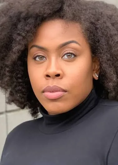 Amber Chardae Robinson - Biography