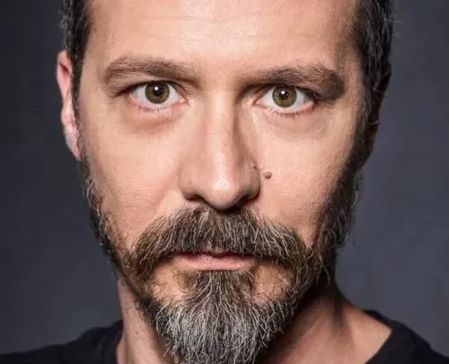 Fele Martínez Biography: Age, Height, Net Worth, Parents, Movies & TV Shows, Partner