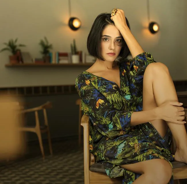 Funda Eryiğit Biography: Instagram, Net Worth, Husband, Awards, Age, Movies, TV Shows, Kids, Height, Parents, Nationality