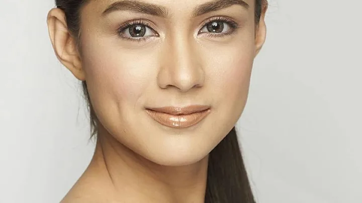 Carla Abellana Biography: Age, Husband, Parents, Height, Net Worth, Movies & TV Shows, Ex-Husband