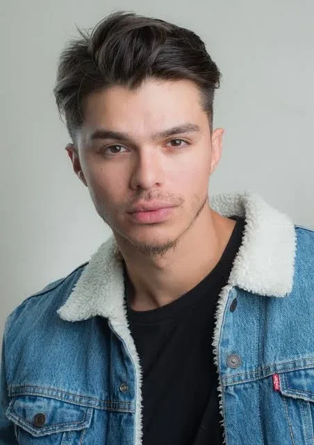 Andrew Jacobs Biography: Age, Parents, Kids, Height, Net Worth, Movies & TV Shows, Wife