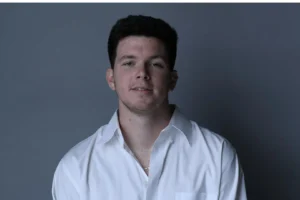 Peter Hogan - Biography