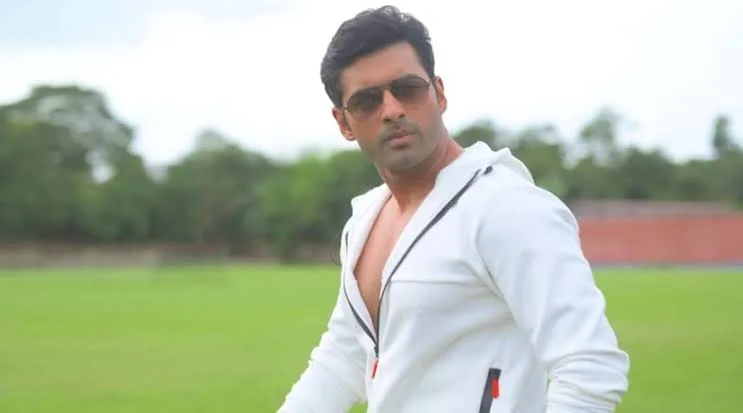 Ankush Hazra Biography: Net Worth, Wife, Religion, Parents, Age, Family, Height, Movies