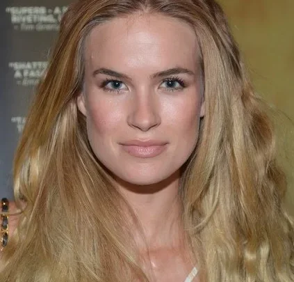 Alice Callahan Biography: Age, Husband, Kids, Net Worth, Parents, Movies & TV Shows, Height