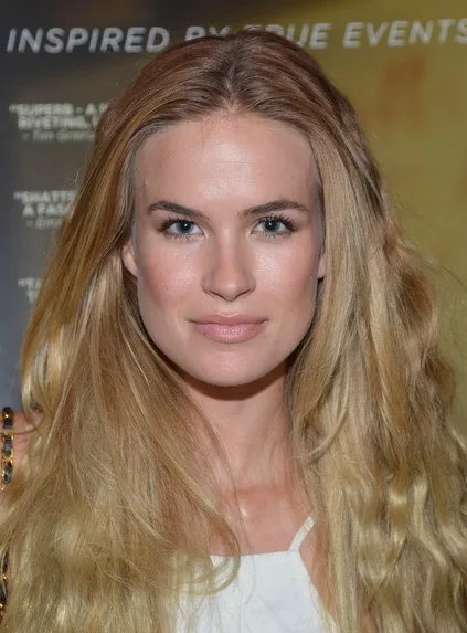 Alice Callahan Biography: Age, Husband, Kids, Net Worth, Parents, Movies & TV Shows, Height