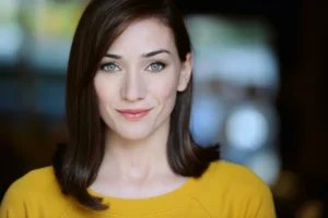 Jocelyn DeBoer - Biography