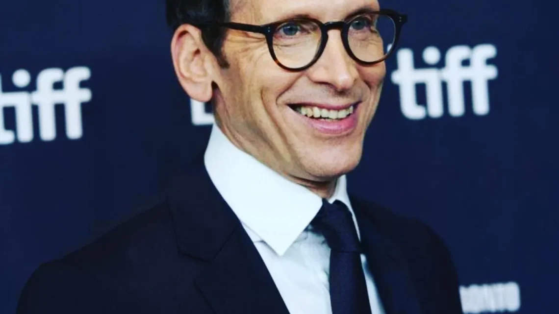 Stephen Kunken Biography: Wife, Age, Kids, Height, Net Worth, Parents, TV Shows & Movies