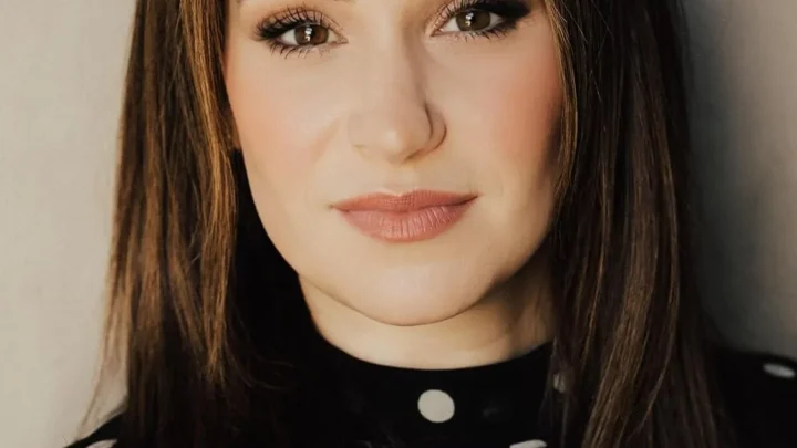 Danielle Judovits Biography: Husband, Age, Height, Net Worth, Voice, Kids, Movies, Career, Awards