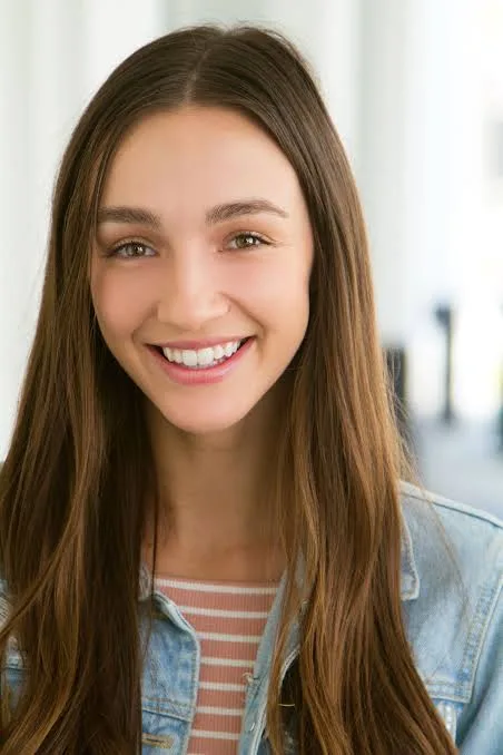 Rachael Kathryn Bell - Biography