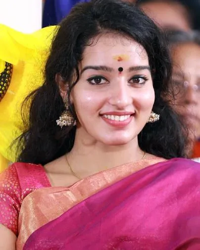 Malavika Menon Biography: Age, Height, Net Worth, Parents, Movies, Career, Husband