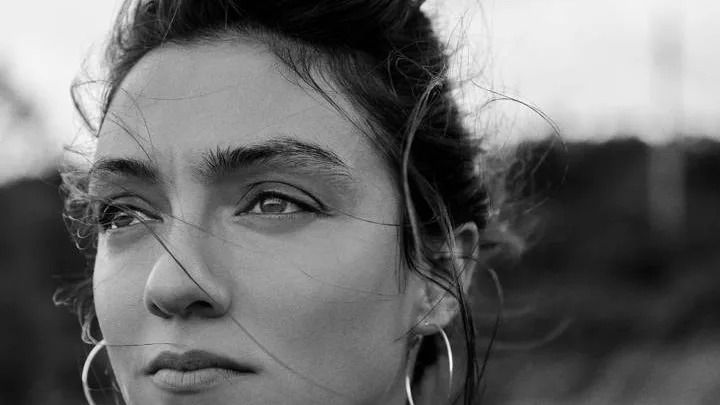 Merve Dizdar Biography: Husband, Age, Height, Net Worth, Parents, Movies & TV Shows, Awards