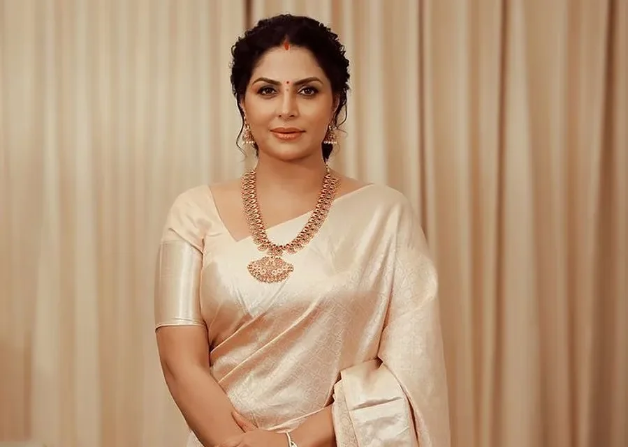 Asha Sharath Biography: Husband, Age, Kids, Height, Net Worth, Parents, Movies & TV Shows