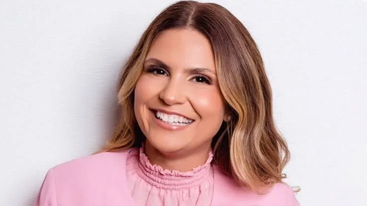 Aline Barros Biography: Age, YouTube, Height, Songs, Boyfriend, Instagram