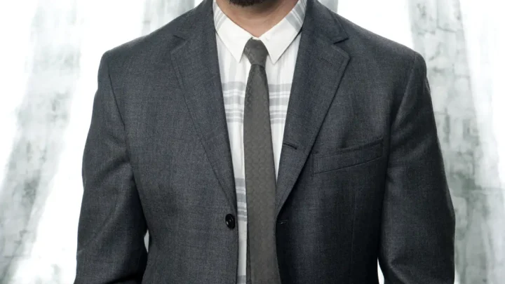Joshua Gomez Biography: Wife, Age, Kids, Height, Net Worth, Parents, Movies & TV Shows, Career