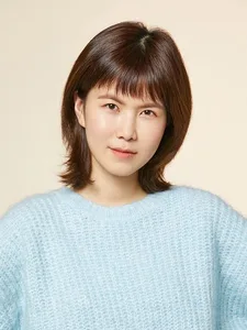 Gong Min-jung - Biography
