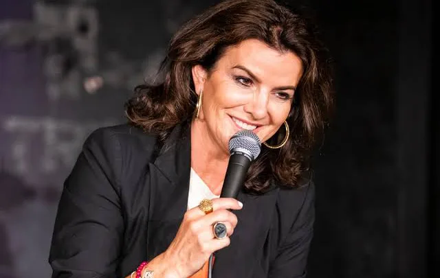Deirdre O’Kane Biography: Net Worth, Kids, Height, Siblings, Comedy, Movies, Husband, Age, Facebook