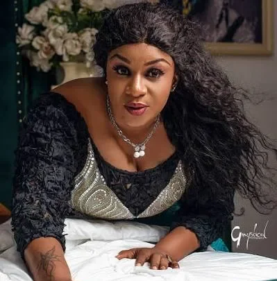 Oby Titus Biography: Movies, Net Worth, Age, Instagram, Height, Husband, Parents