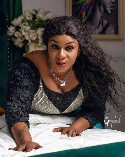 Oby Titus Biography: Movies, Net Worth, Age, Instagram, Height, Husband, Parents