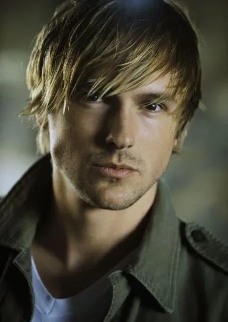 Kyle Searles Biography: Age, Height, Net Worth, Parents, Movies & TV Shows, Career