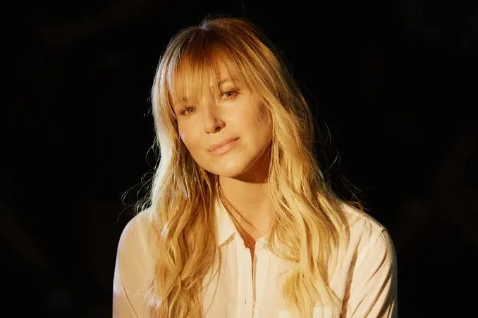 Jewel Biography: Children, Age, Net Worth, Instagram, Boyfriend, Height, Wiki, Parents, Siblings