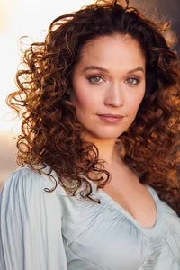 Jaclyn Betham - Biography