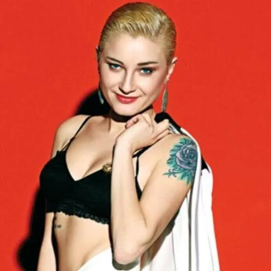 Güliz Ayla - Biography