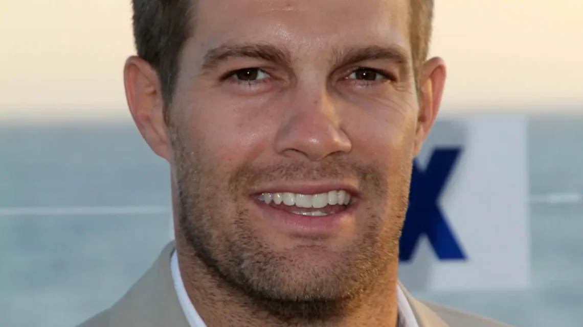 George Stults Biography: Age, Height, Net Worth, Parents, Siblings, Movies & TV Shows, Career