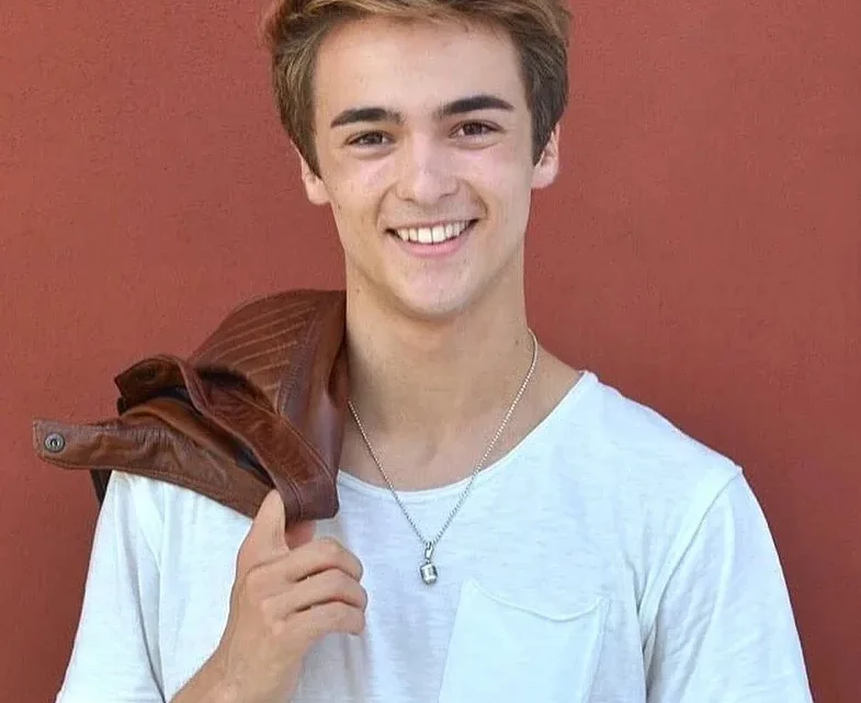 Leonardo Cecchi Biography: Instagram, Age, Siblings, Height, Net Worth, Movies, Awards, TV Shows, Parents, Fiancèe