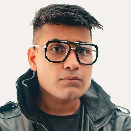 Shashwat Sachdev - Biography
