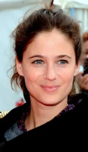 Mélanie Bernier - Biography