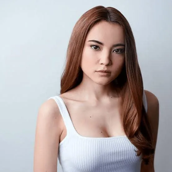 Nicole Huff Biography: Age, Parents, Height, Net Worth, Movies, Awards, TV Shows, Fiancé, Instagram