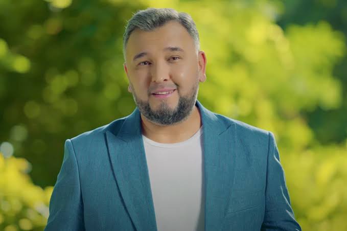 Sardor Rahimxon Biography: Religion, Parents, Height, Age, Net Worth, Siblings, Ethnicity, Wife, Children, Songs, Movies
